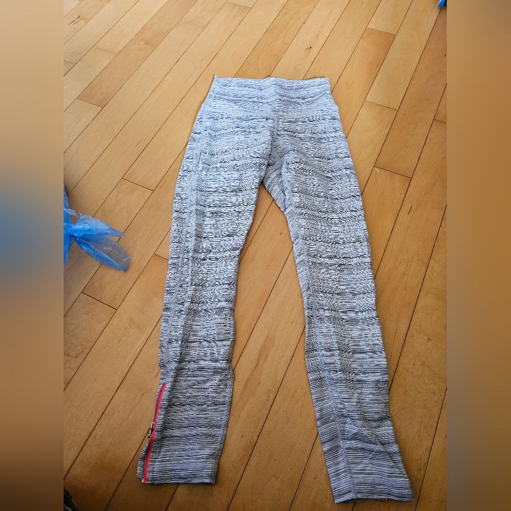 Lululemon zip ankle tights